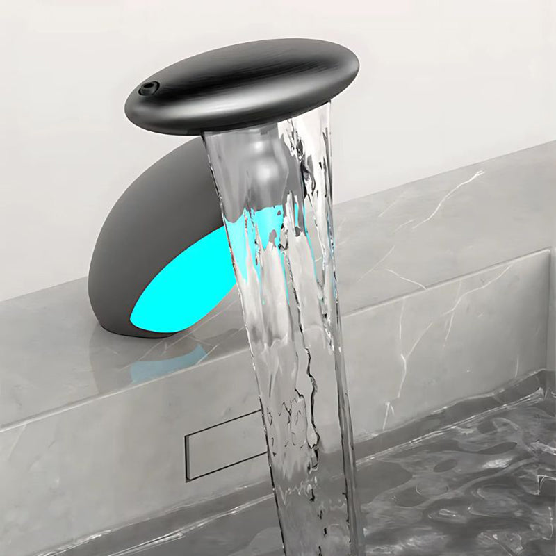 iToolMax Bathroom Pull-Out Faucet with LED Light